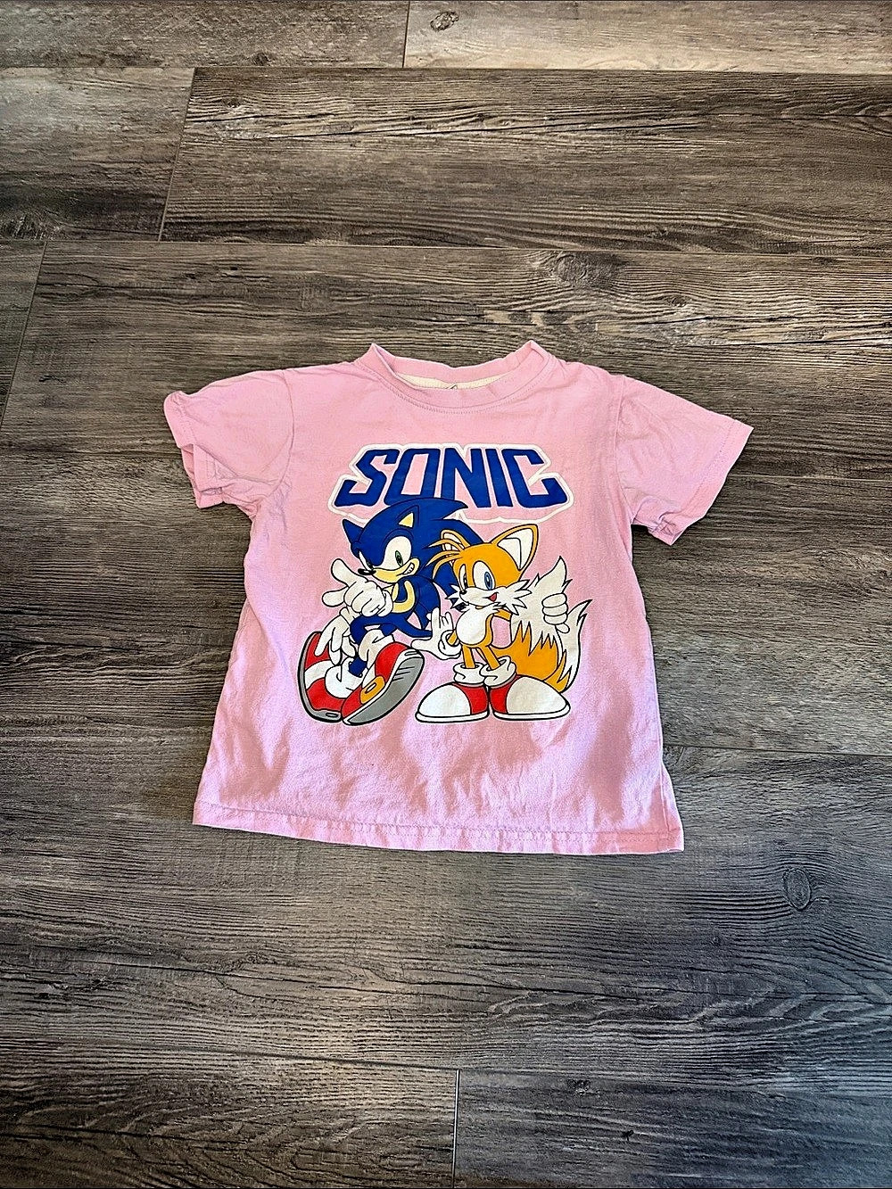 Sonic the Hedgehog graphic tee in Pink Size 4-6